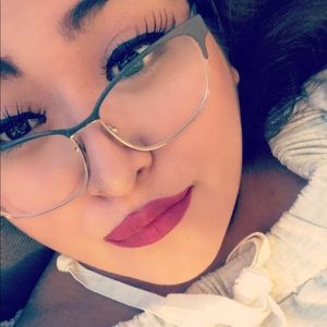 Meet your Posher, Janet